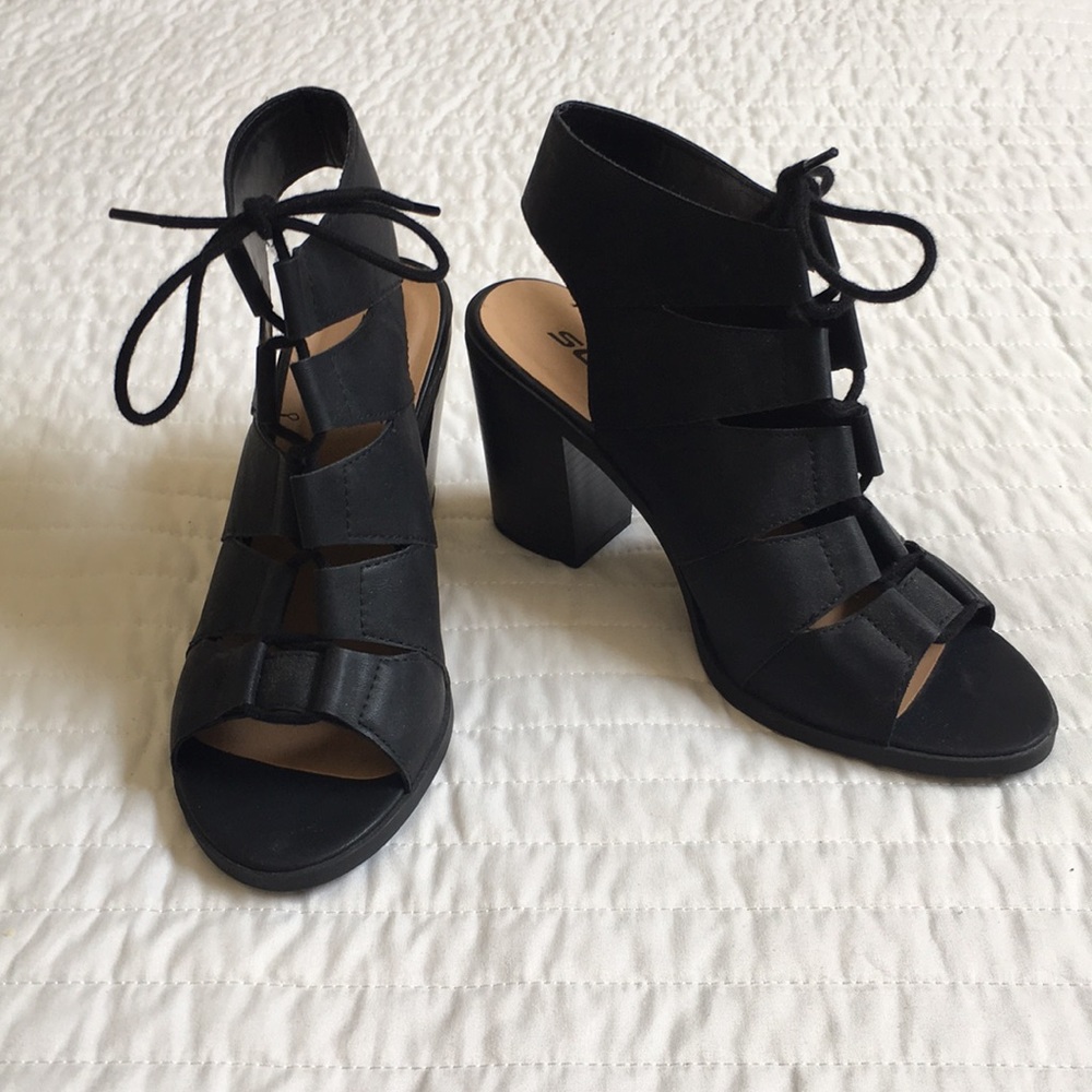 Black leather gladiator blocked heel